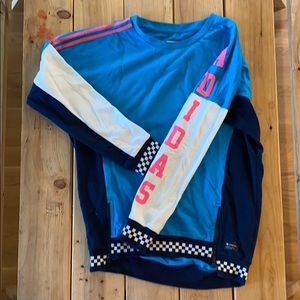 Retro style adidas crew